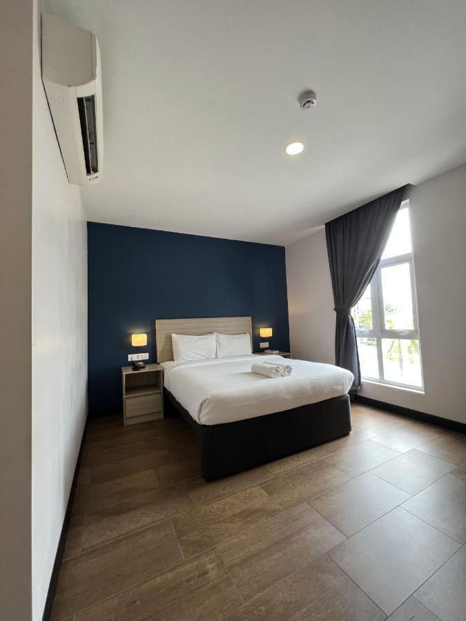 Zone Hotels, Telok Panglima Garang Teluk Panglima Garang Esterno foto